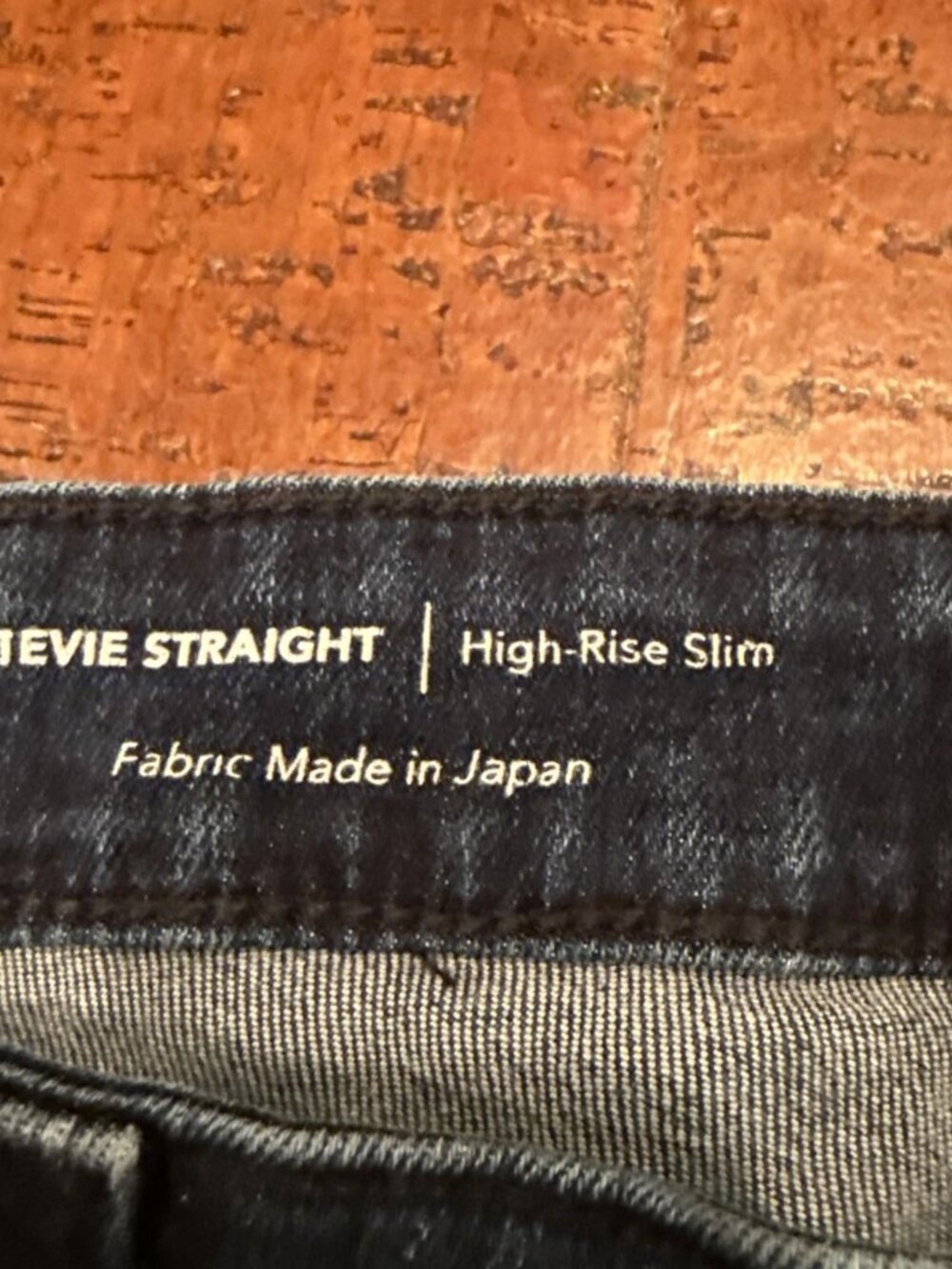 AG Adriano Goldschmied 31 Stevie Straight High Rise Slim Jeans - Picture 5 of 7
